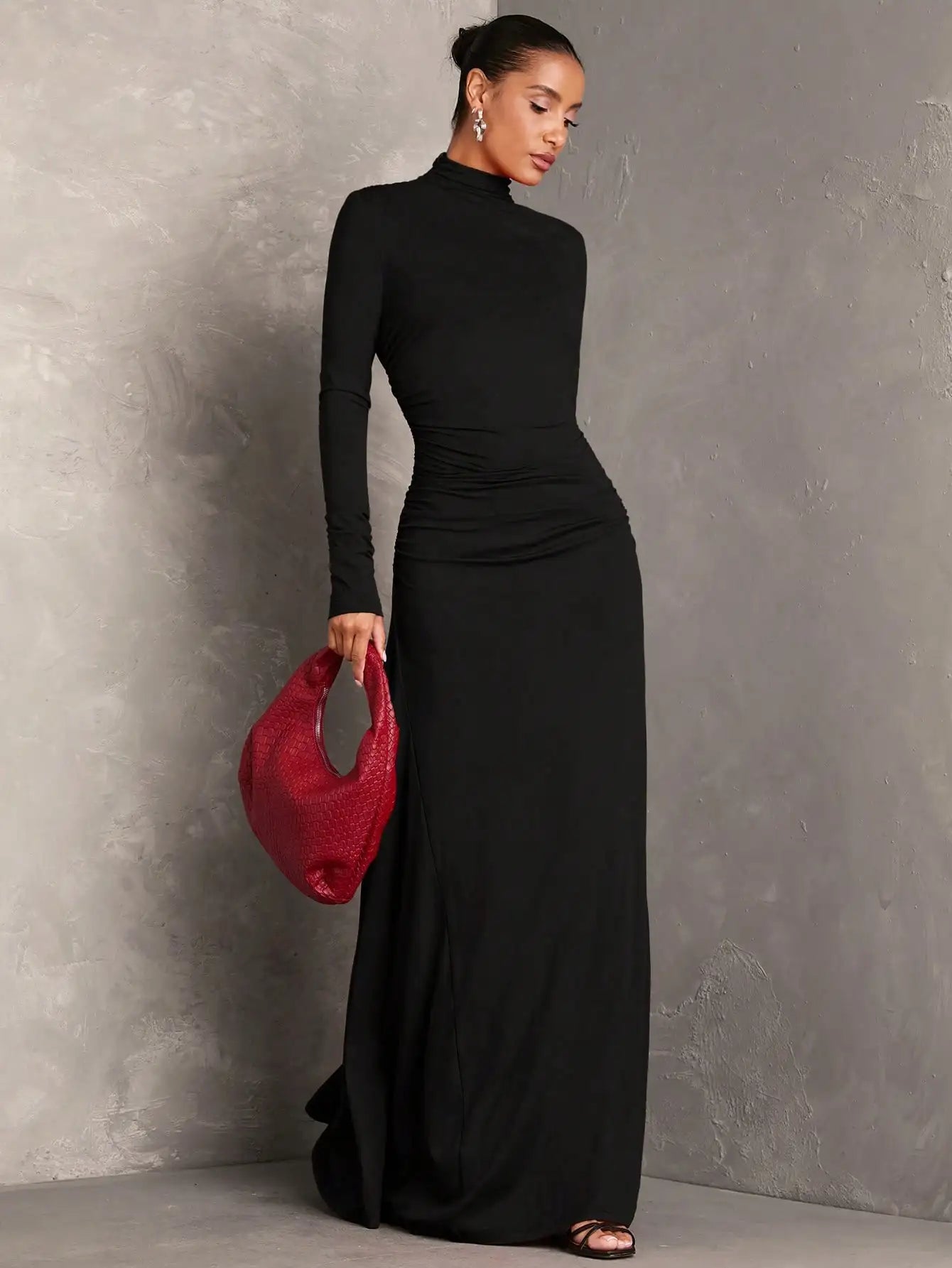 Elegant Pleated Maxi Dress with Stand Collar